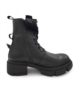 Wink At Me Boots In Black Leather